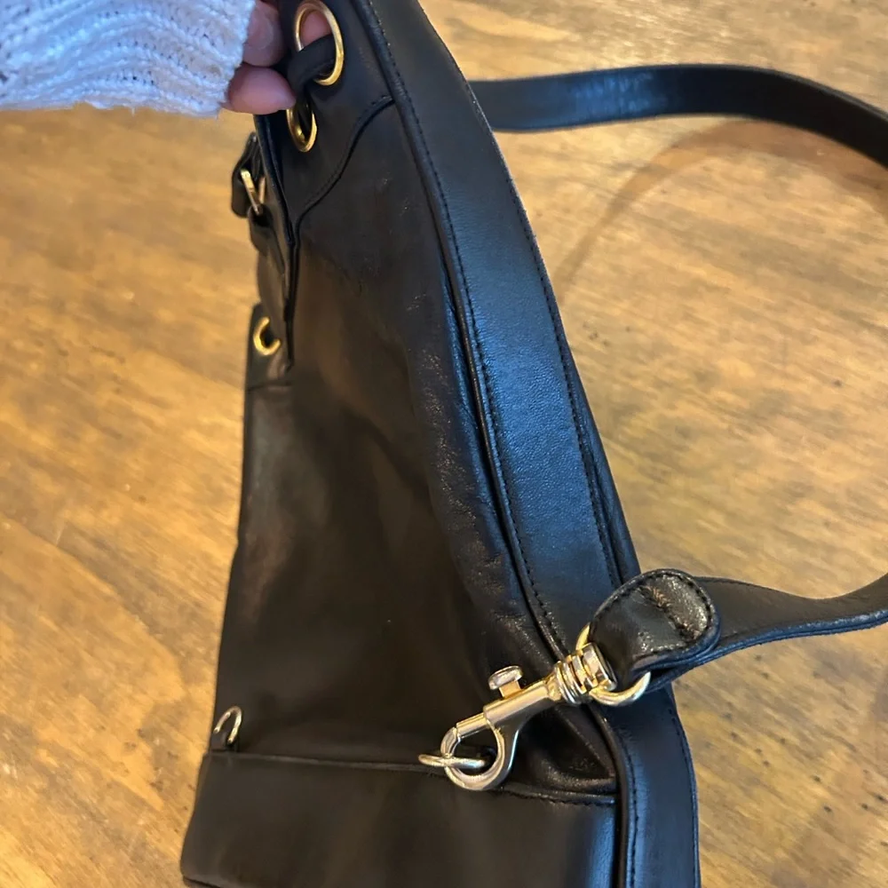 Vintage CHANEL CC Logo Black Caviar Leather BACKPACK added Pouch Drawstring - Picture 9 of 16